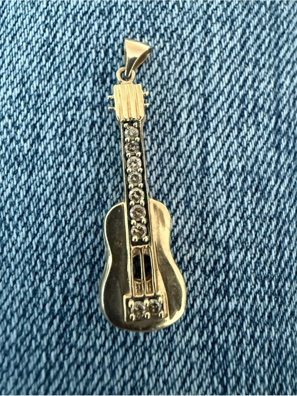 10K Guitar Pendant with Champagne Diamonds.